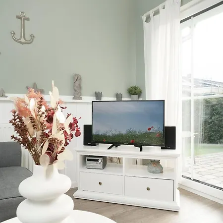 Alte Kleine Ostseeliebe بيت للعطل